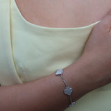 Armband Kleeblatt weiß, versilbert