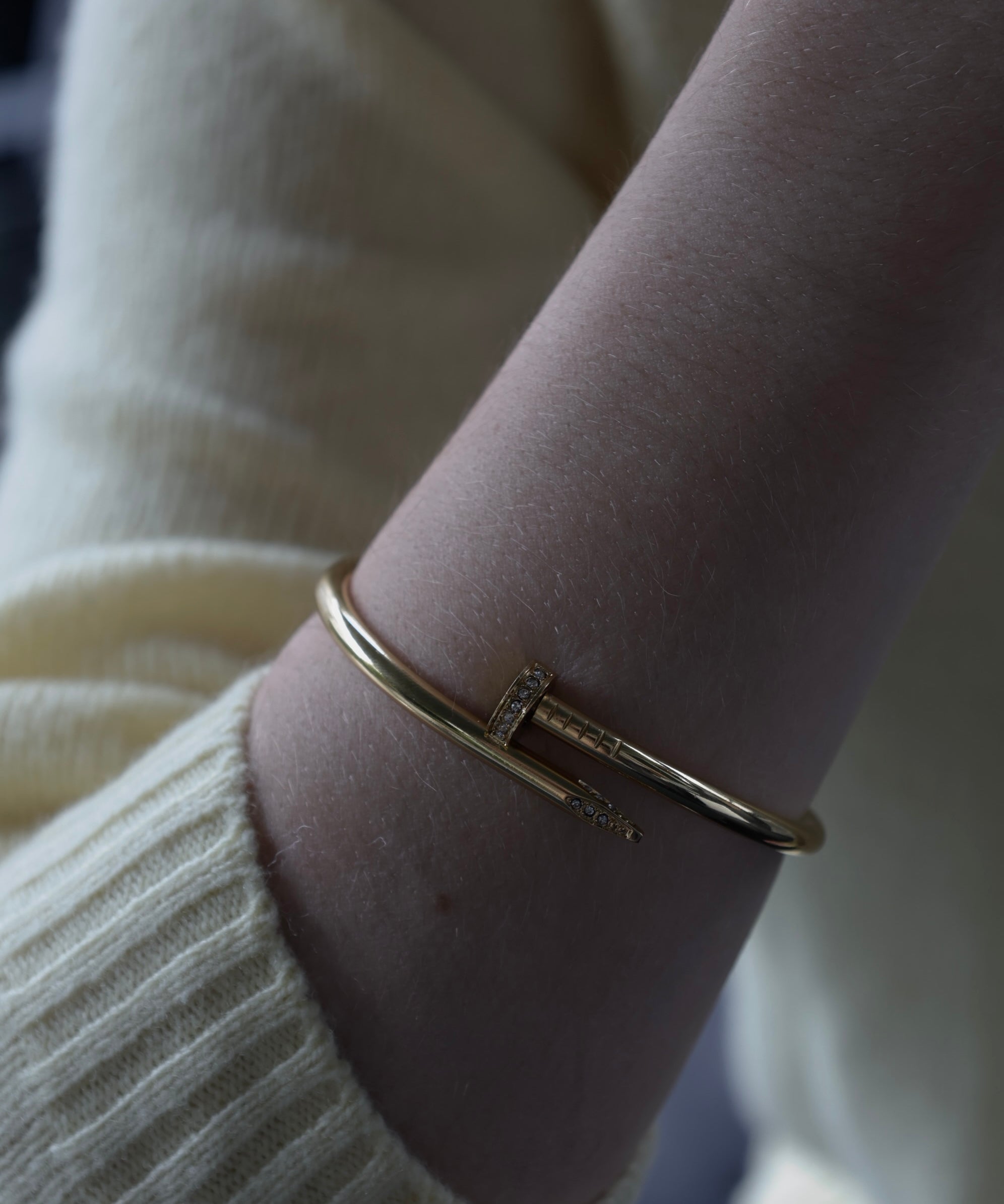 Armreif mit Zirkonen