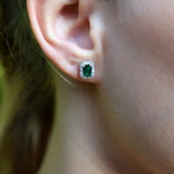 Ohrringe mit grünem Schmuckstein & kleinen Zirkonia – 925 Sterlingsilber