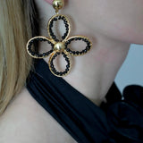 Ohrringe Lilie, vergoldet